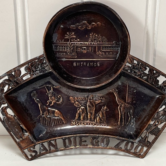 Vintage San Diego Zoo Copper Souvenir Tin Tray Trinket Dish Collectible - Picture 2 of 4